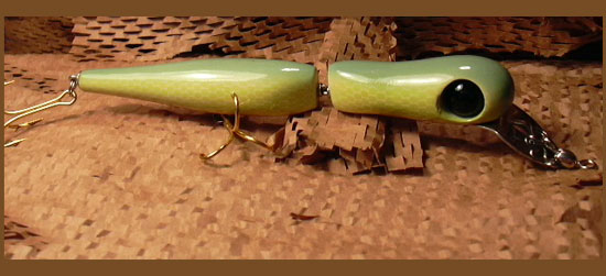 jointedsnake550.jpg (37769 bytes)